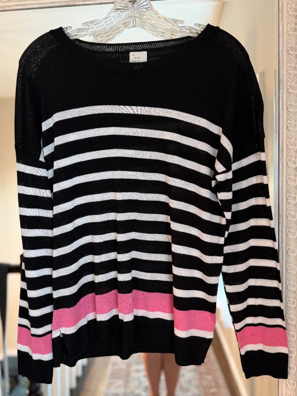 Black White Stripe Lightweight Sweater Pink accent Preppy 90s Size L